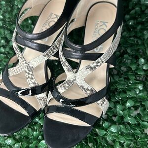 Women’s Size  8.5 MK Heels